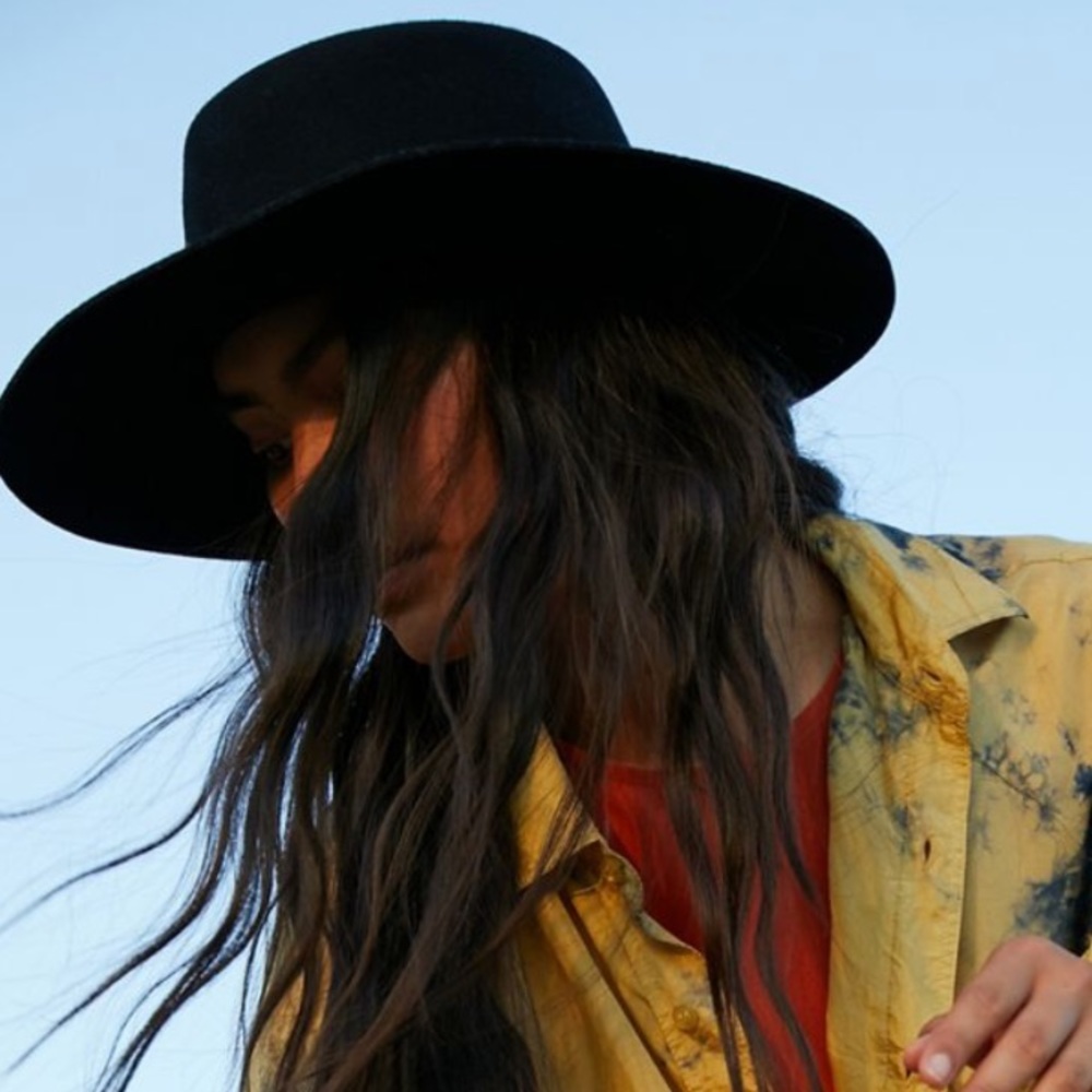 NWT Urban Outfitters Flat Brim Felt Fedora Hat